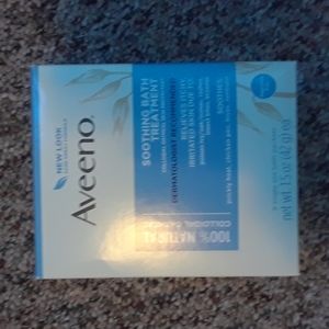 BRAND NEW Aveeno Oatmeal Bath Soaks